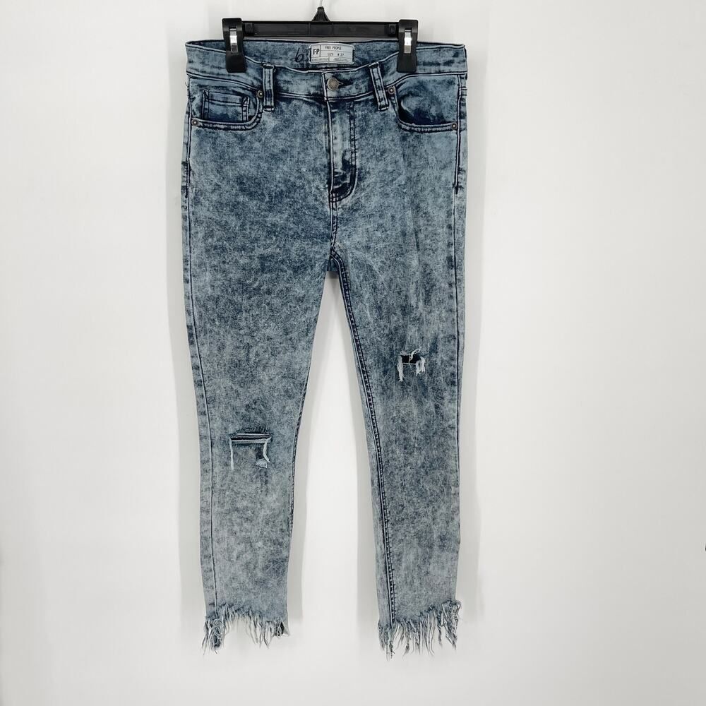 Free People Women's Acid Wash Distressed Frayed Jeans Ankle Hem Size 27 Blue